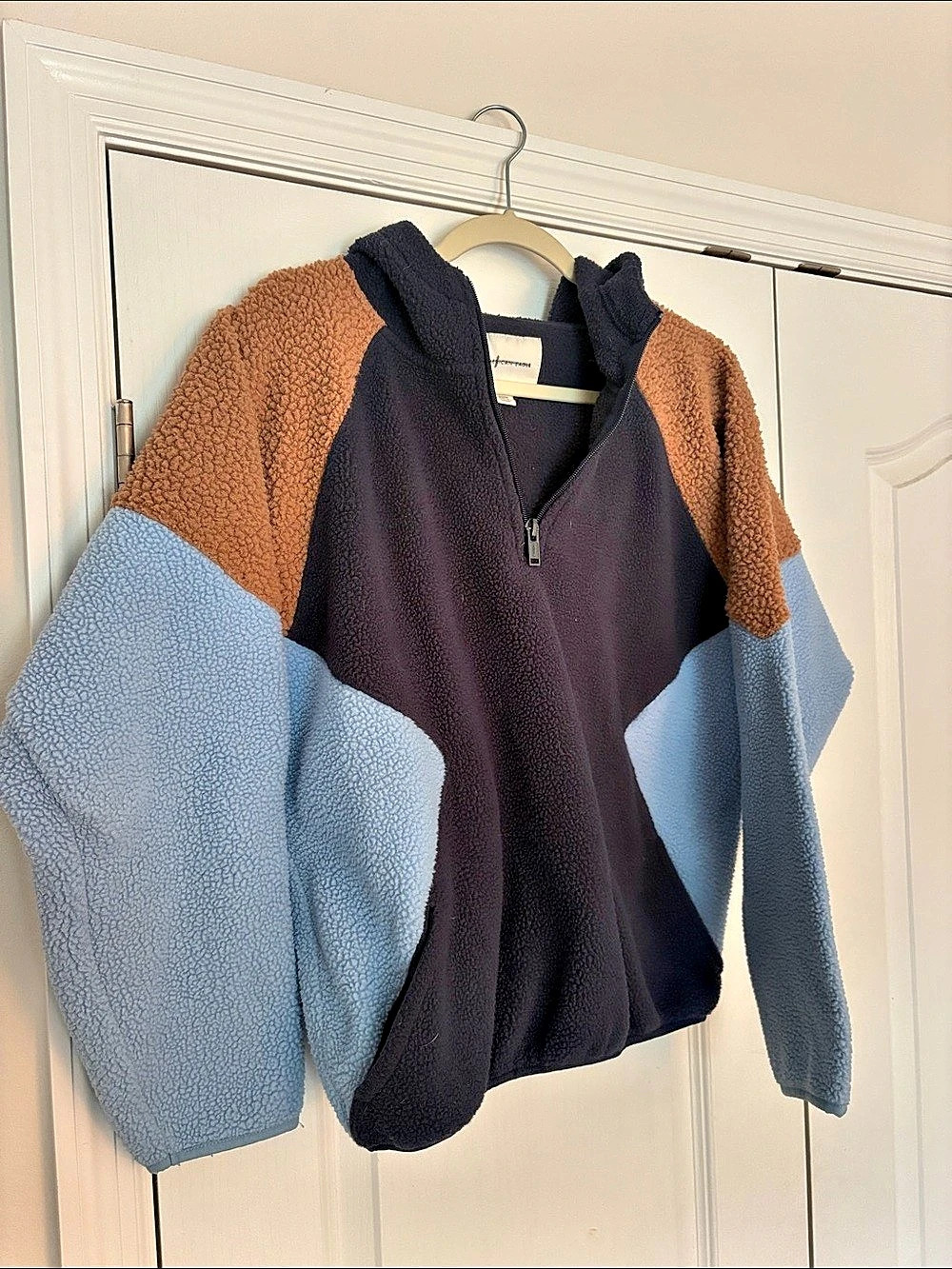 American Eagle Colorblock Sherpa Fleece Pullover Hoodie Blue & Brown